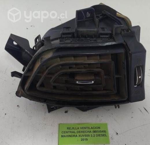 Rejilla Ventilacion Central Der (MXV049) XUV500