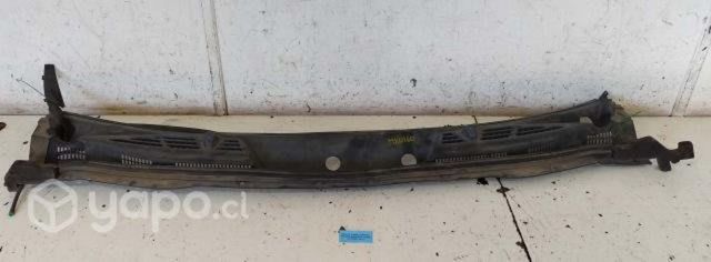 Rejilla Cubre Torpedo (MXU160) Mahindra XUV500 2.2