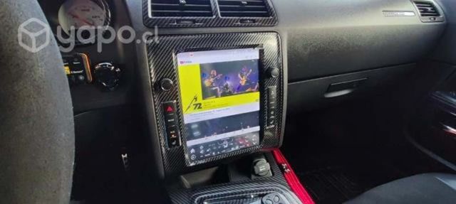 Dodge Challenger srt8