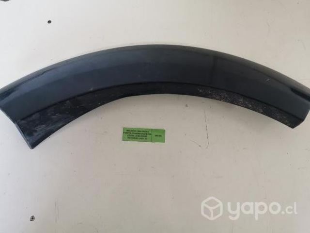 Moldura Pasa Rueda Pta tras izq (LD256) Land Rover