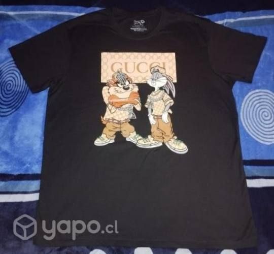 Poleras de hombre nuevas