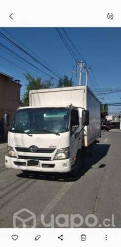 Camion hino 6.5 año 2020