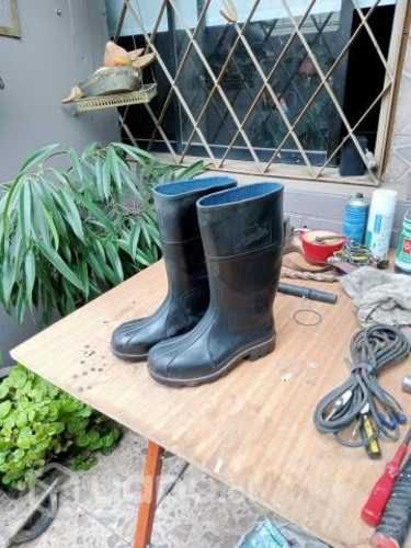 Botas punta de acero