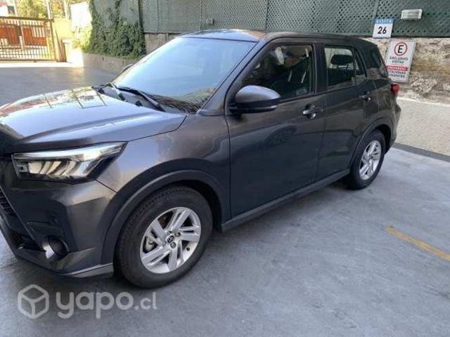 Vendo Toyota Raize 1.2 MT.E full, por cambio