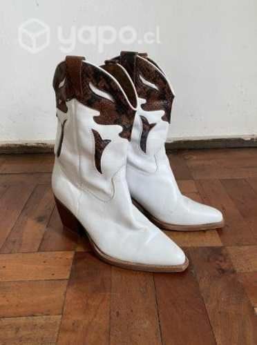Botas de cuero blancas