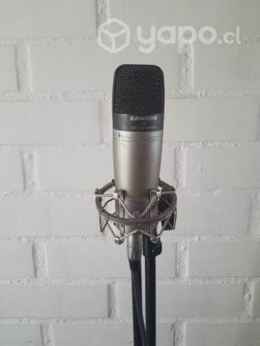 Micrófono samson y atril