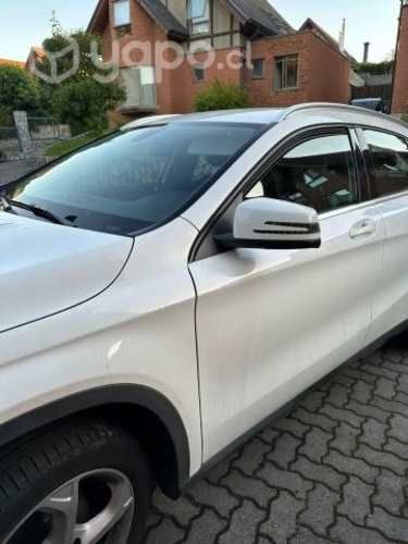 Mercedes benz gla200 2019