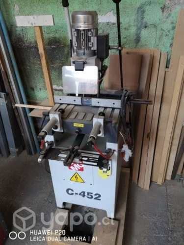 Maquina destajadora para perfiles de alumino