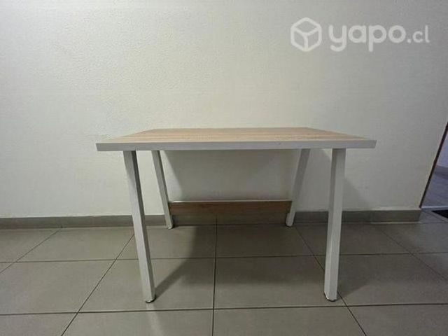 Escritorio casi nuevo