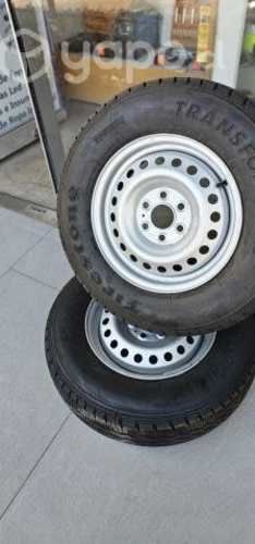 Repuesto rueda camioneta Nissan NP 300
