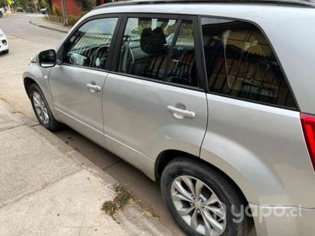 Suzuki grand nomade glx sport 2.4 2016