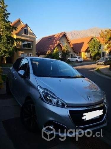 (2018) Peugeot 208 Diesel [87 mil Km]
