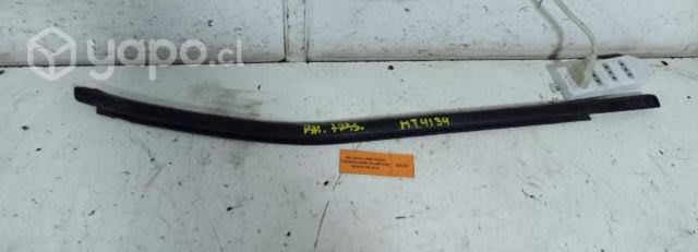 Moldura Lame Vidrio Tras Der (MT4134) Maxus T60