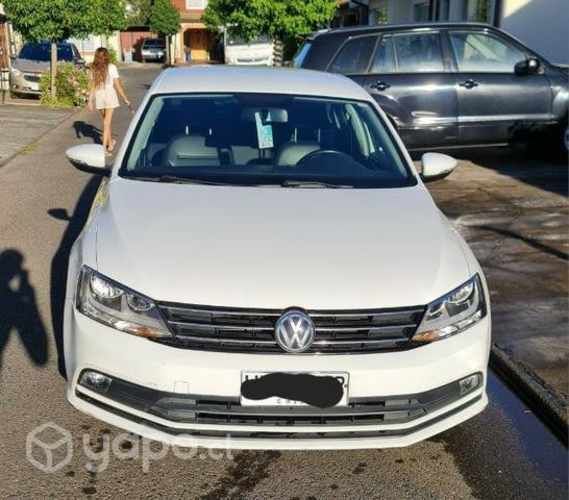 Volkswagen bora 2016 version advance plus