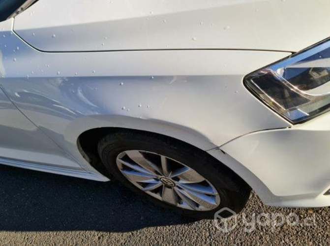 Volkswagen bora 2016 version advance plus