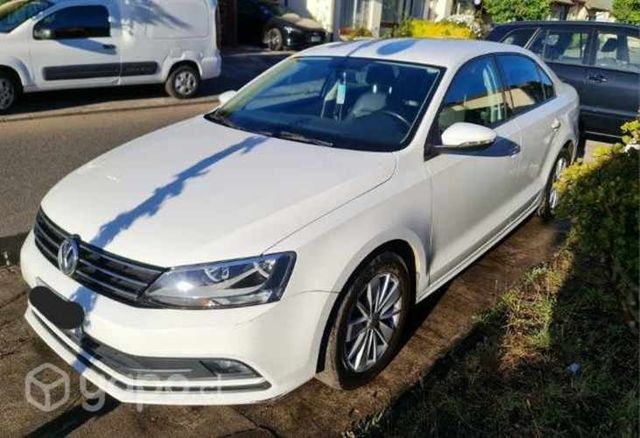 Volkswagen bora 2016 version advance plus