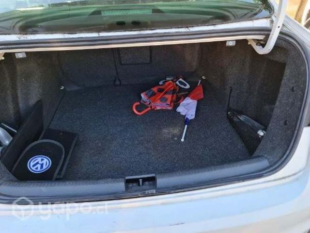 Volkswagen bora 2016 version advance plus