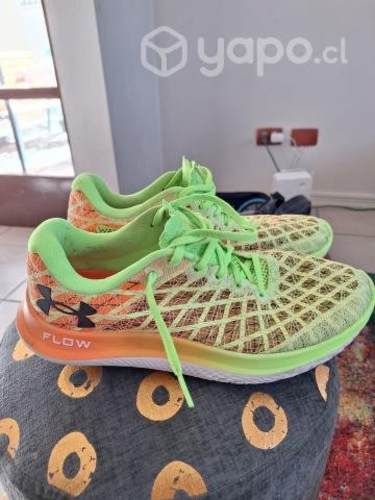 Zapatillas ranning ,flour Under Armour