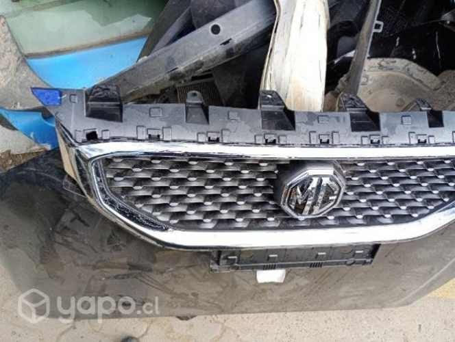 Máscara New MG  impecable ORIGINAL