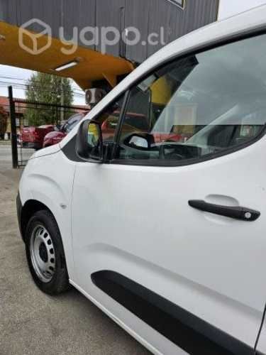 Peugeot partner 2021