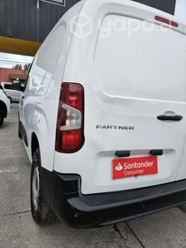 Peugeot partner 2021