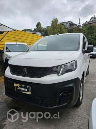 Peugeot partner 2021