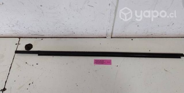 Moldura Lame Vidrio Pta del der (MT2046) Maxus T60