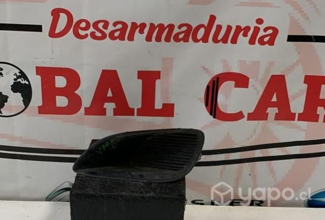 Bisel neblinero sin bollo izquierdo TOYOTA YARIS