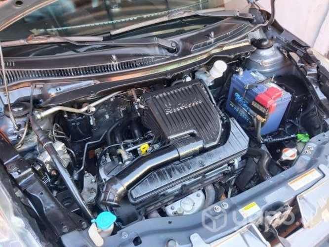 Suzuki Swift con sus papeles al día.