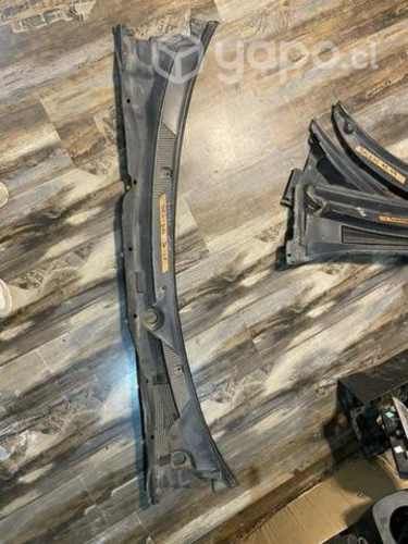 Rejilla torpedo Nissan sentra ll B-15 año 01/07