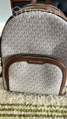 Mochila MK nueva sin uso traída de EEUU