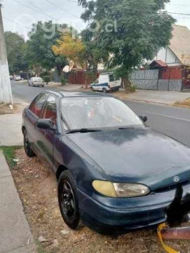 Se vende  HYUNDAI ACCENT  1997