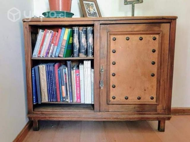 Fino mueble licorero antiguo