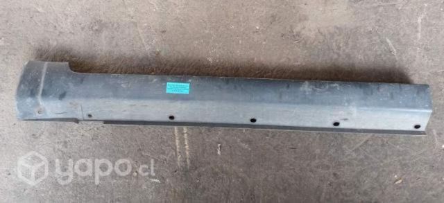 Moldura Exterior Zocalo Delantero Izq Chevrolet Ca