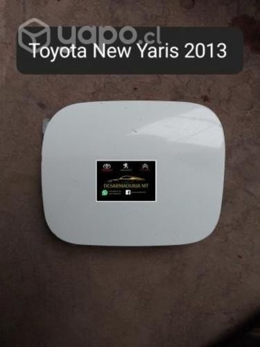 Tapa de combustible Toyota New Yaris 2013