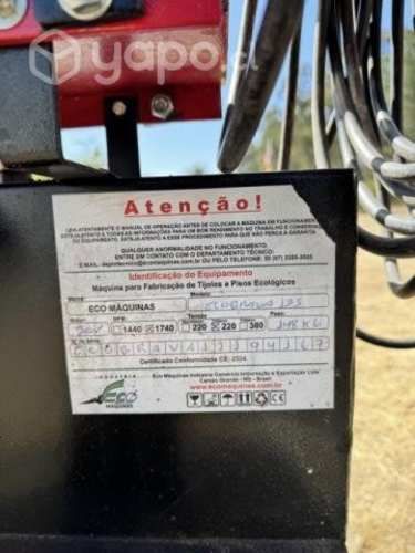 Maquina para hacer bloques de ladrillo