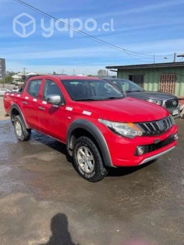 Mitsubishi l200 2017