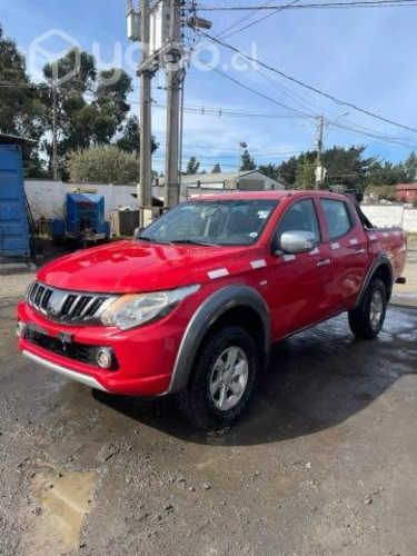 Mitsubishi l200 2017