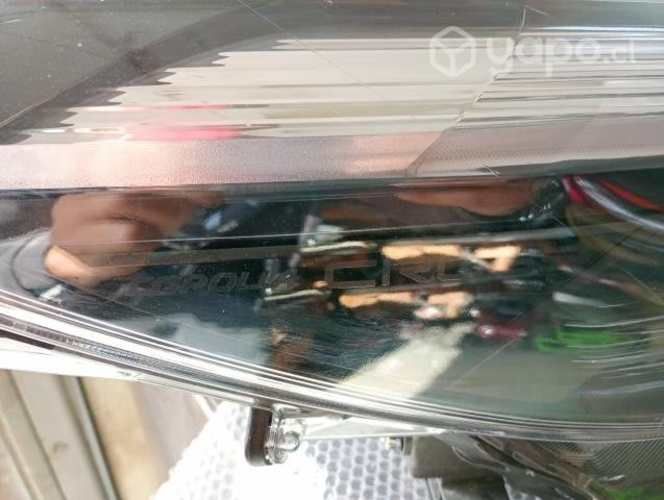 Óptico derecho Toyota Corolla Cross 2022 2023 2024