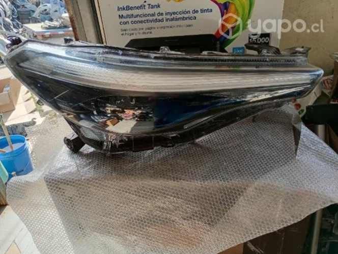 Óptico derecho Toyota Corolla Cross 2022 2023 2024