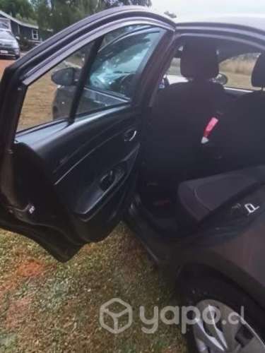 Vendo Toyota sedan automático 2017