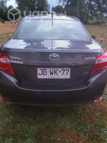 Vendo Toyota sedan automático 2017