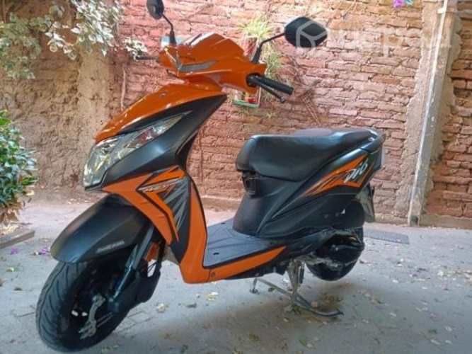 Moto honda dio