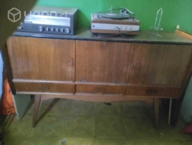 Mueble antiguo para restaurar