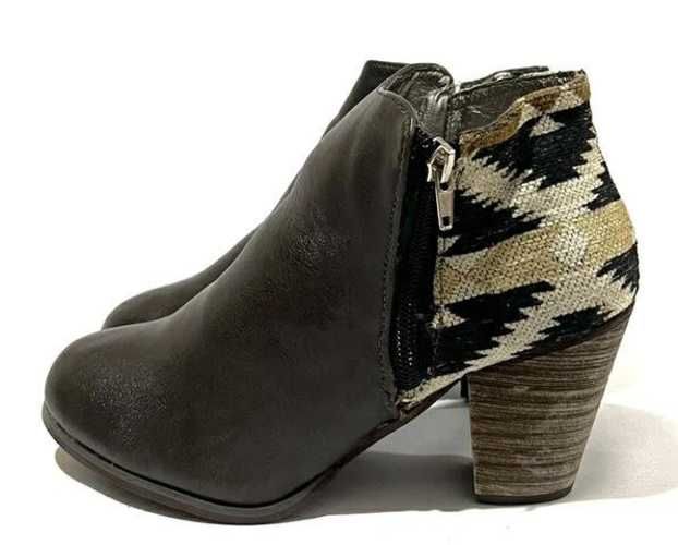 Botín 100% Sintético Marca Alaniz N°39 Café y Otro