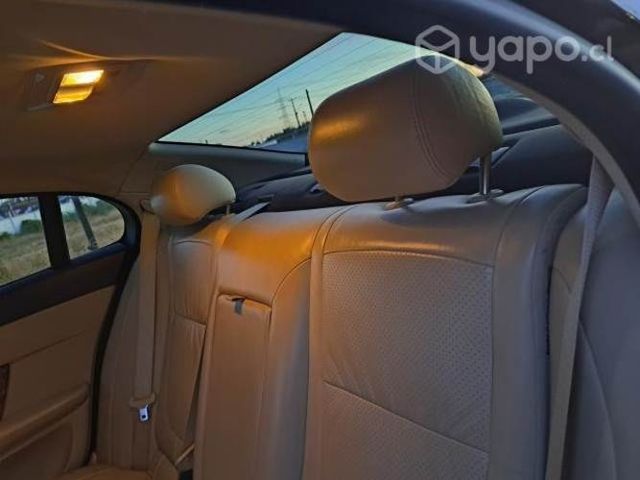 Vendo o permuto Jaguar XF 2009