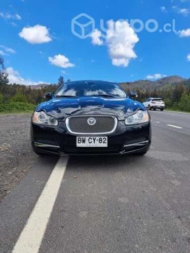 Vendo o permuto Jaguar XF 2009