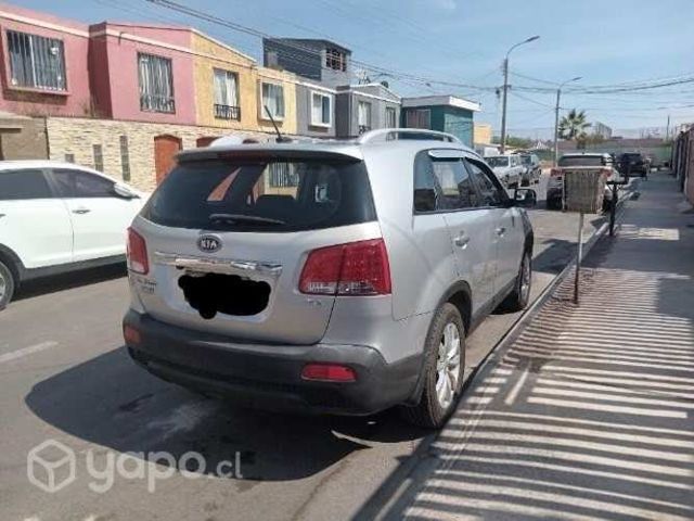Vendo kia sorento.2010