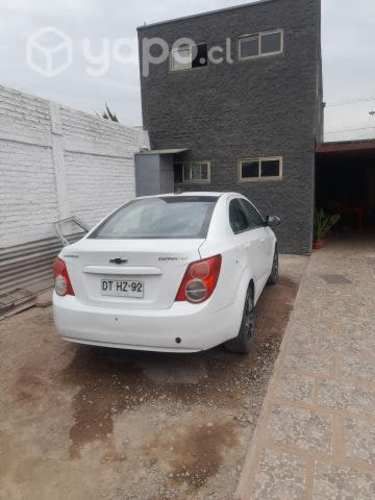 Chevrolet sonic 2012