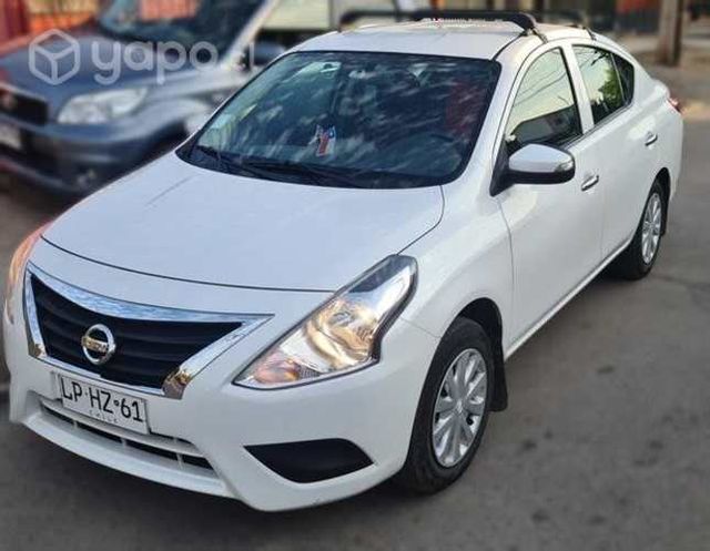 Nissan versa 2019